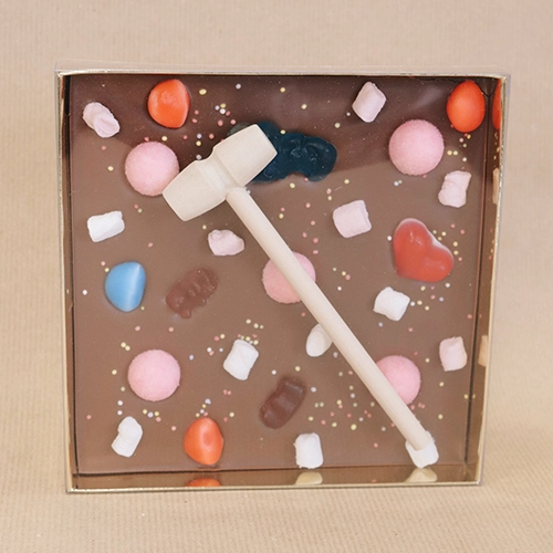Tablette à casser bonbon
